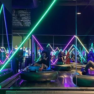 Meet your Posher, Team